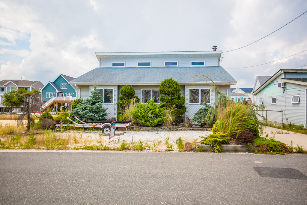 36 Nancy, New Waterfront Construction in Beach Haven West, Manahawkin, NJ 08050 - www.janzerbuilders.com