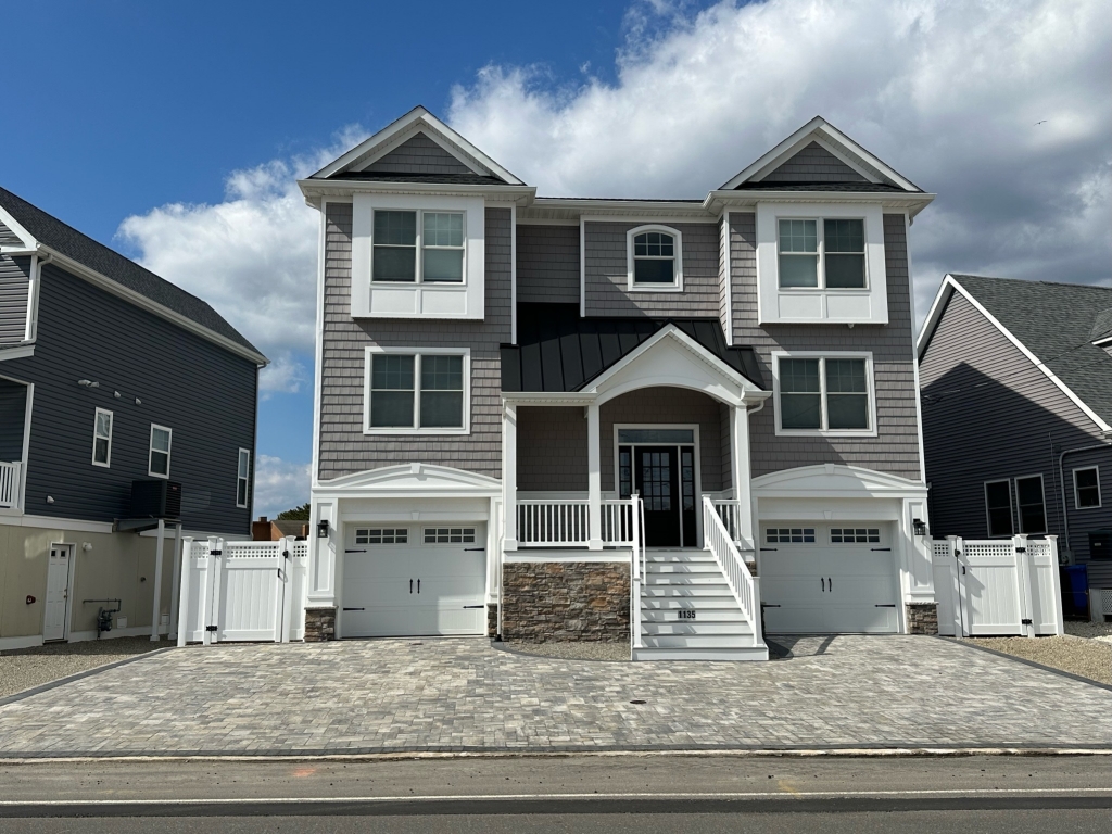 1135 Millcreek Janzer Builders Waterfront Homes Custom Builder